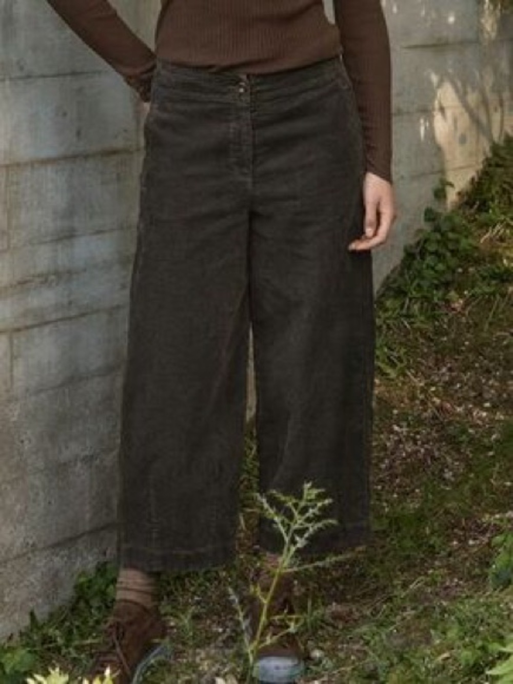 Poetry Cropped Corduroy Trousers In Green Size 4